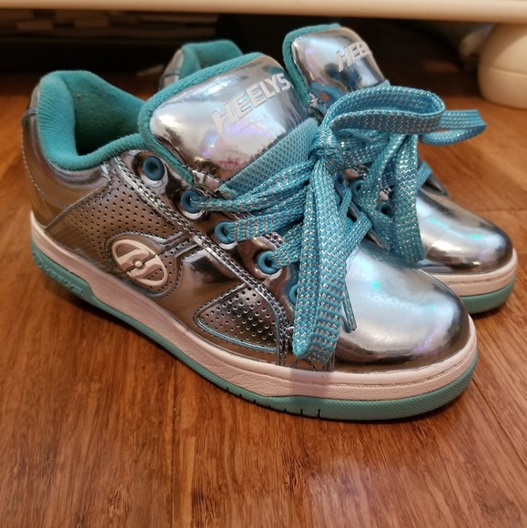 aqua heelys